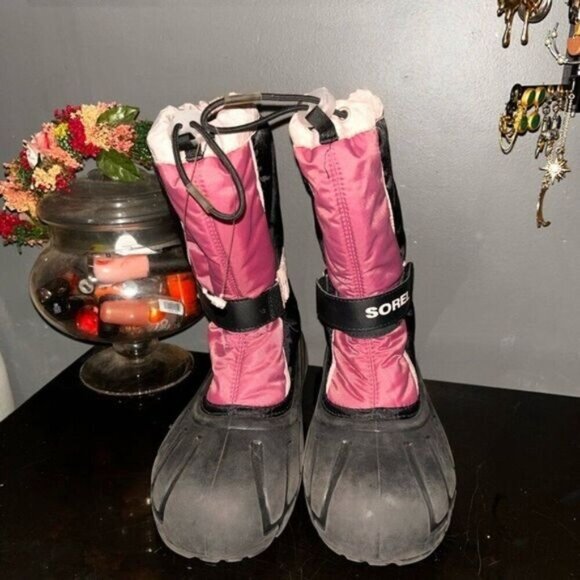 Sorel Flurry Pink Black Waterproof Snow Boot - Picture 5 of 6